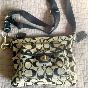 Small Coach shoulder bag